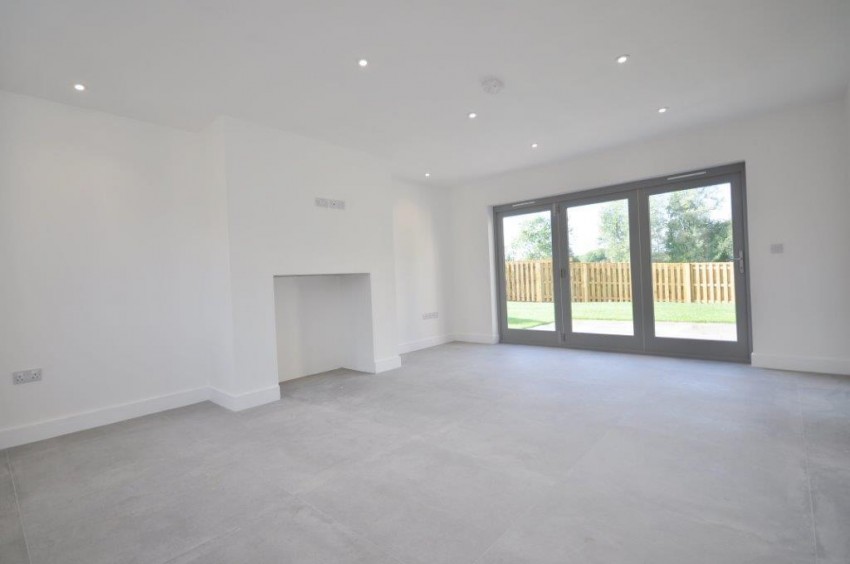 Images for 44a West End, Silverstone, Towcester